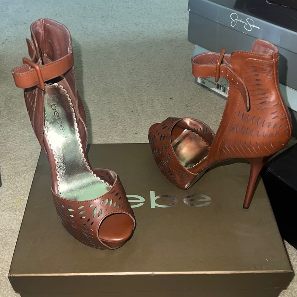 Brown jazzy heels